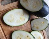 Grillowana pierś indyka z boczkiem i cukinią krok przepisu 1 zdjęcie