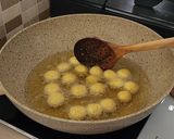 Foto langkah ke 6 dari resep Bola-Bola Ubi Kopong.