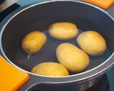 Foto del paso 2 de la receta: Ensalada de patatas y boquerones