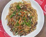 Foto langkah ke 3 dari resep Mie Goreng Jamur.