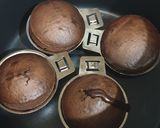 Foto langkah ke 7 dari resep Molten Chocolate Lava.
