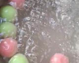 Foto langkah ke 4 dari resep Mochi Dango Saus Cokelat.