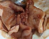 Hình bước làm 2 của món Thịt cốt lết chiên sốt ướp đồ nướng Lee Kum Kee