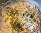 A picture of step 5 of Fettuccine with Scallops and Tobiko Cream Sauce.