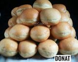 Foto langkah ke 9 dari resep Donat montox ibu Restu.