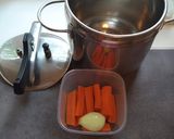 Húsleves, kuktában főzve recept fázis 1 fotója
