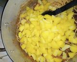 A picture of step 5 of Sphageti with irish and fish.