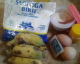 Foto langkah ke 1 dari resep Bolu pisang kukus.