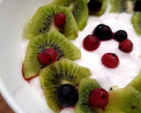 Foto del paso 4 de la receta: Yogurt griego con frutas