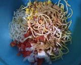 A picture of step 3 of Noodle Bhel.
