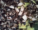 Gambar langkah 8 resipi Jantung Pisang Masak Lemak Cili Padi.