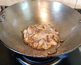 A picture of step 4 of White Pumpkin Curry.
