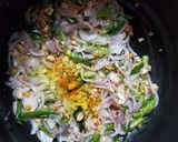 A picture of step 2 of Tamarind poha.