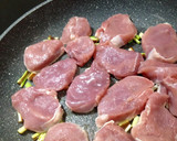 Foto del paso 2 de la receta: Solomillo de cerdo a la plancha