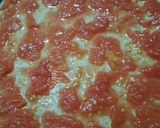Foto del paso 3 de la receta: Pizza con ajo y tomate (tipo canchera)