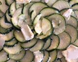 Foto del passaggio 1 della ricetta Zucchine filanti al forno