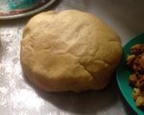 A picture of step 2 of Meat pie.