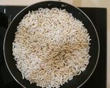 A picture of step 1 of Puffed rice laddu.