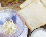 A picture of step 1 of Shahi Tukray.