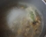 Foto langkah ke 2 dari resep Kerang Hijau Kupas dan Udang Saus Padang.