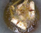 Foto langkah ke 1 dari resep Ikan lele kuah sayur asem.