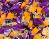 Foto del paso 3 de la receta: Salteado de lombarda con calabaza