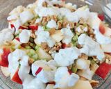 Foto del paso 6 de la receta: Ensalada Waldorf con salsa de yogur y frutos secos