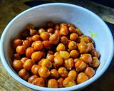 A picture of step 1 of Brown chickpeas (Kala chana) dry curry.
