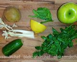 Фото кроку 1 до Яблунево🍏-селеровий коктейль.