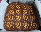 A picture of step 2 of Pretzel brownies.