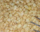 बूंदी का रायता (Boondi ka rayta recipe in hindi) रेसिपी चरण 1 फोटो