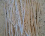 Foto langkah ke 3 dari resep Enoki Crispy Keju Parmesan.