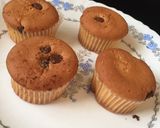 A picture of step 5 of Mini chocolate chips & nutella cupcakes.