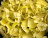 Lecsó virslivel recept fázis 5 fotója