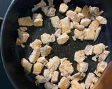 Foto del paso 2 de la receta: Tiburones sin gluten con salmón en salsa a la pimienta. (Sin lactosa)