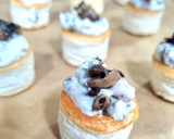 Foto del paso 2 de la receta: Vol au vent relleno con crema de quesos, jamón y champiñones