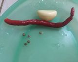 Foto langkah ke 2 dari resep Tumis Telur & Sosis.