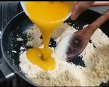 A picture of step 2 of Besan ladoo.