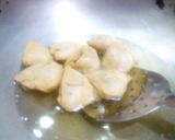 A picture of step 10 of Pea Samosas.