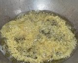 Foto langkah ke 5 dari resep Ayam Goreng Kremes.