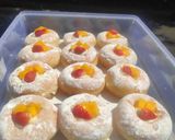 Foto langkah ke 4 dari resep Donat vla buah.