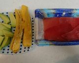 A picture of step 9 of Raw tuna and Sweet soysauce Maki-sushi.