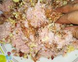 A picture of step 3 of Kachy qeema ke kabab.