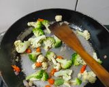 Foto langkah ke 3 dari resep Tumis Pelangi.