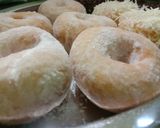 Foto langkah ke 5 dari resep Donat Ubi.