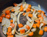 Foto del paso 2 de la receta: Solomillo de cerdo en salsa