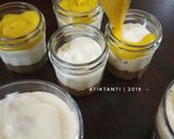 Foto langkah ke 6 dari resep Kuweni Mango Cheesecake.