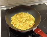 Foto del paso 4 de la receta: Tortilla de tofu con zanahoria y espárragos