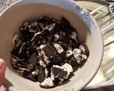 Foto del paso 3 de la receta: Magnum de chocolate blanco y galletitas oreo 💣