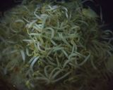 Foto langkah ke 3 dari resep Sup Toge Tahu Simple.